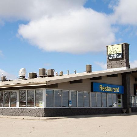 Prairie Oasis Tourist Complex Motel Moose Jaw Kültér fotó