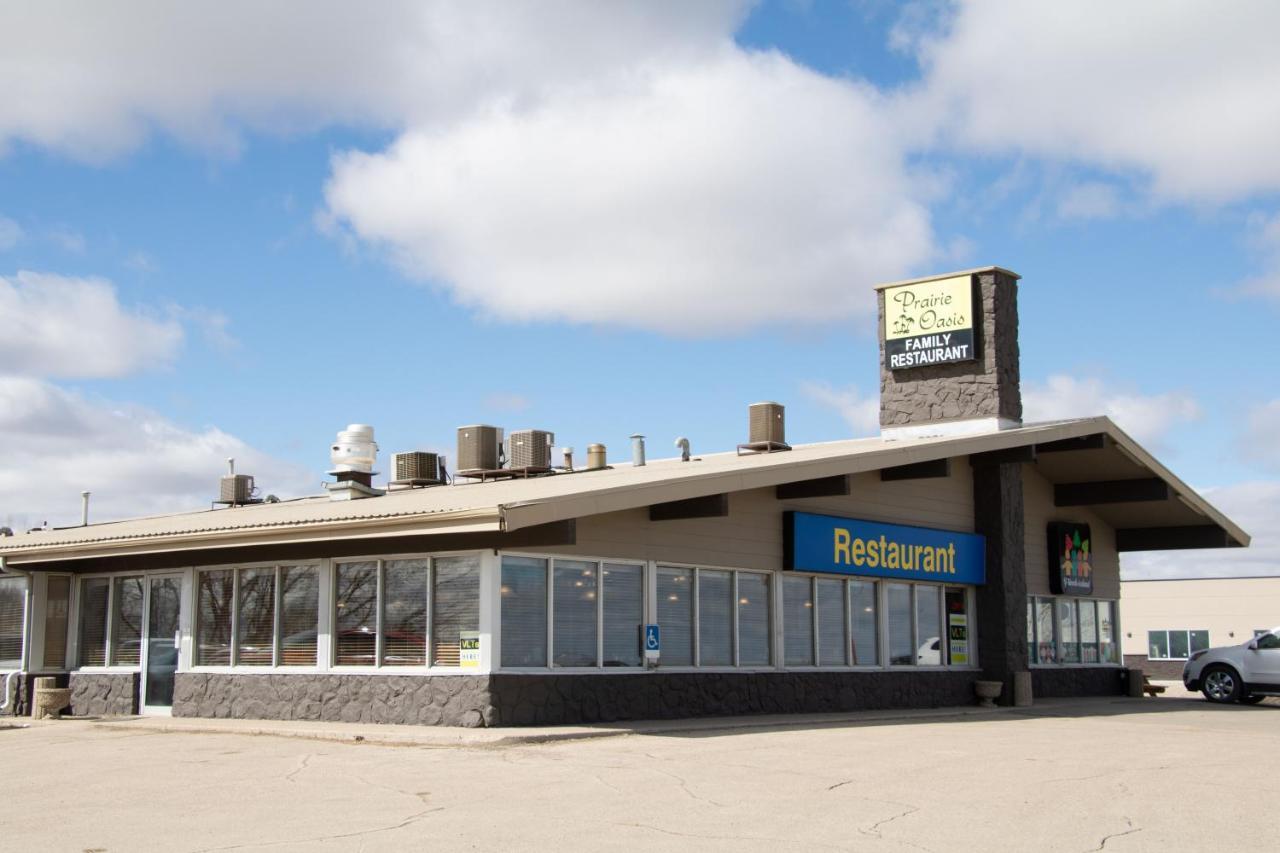 Prairie Oasis Tourist Complex Motel Moose Jaw Kültér fotó